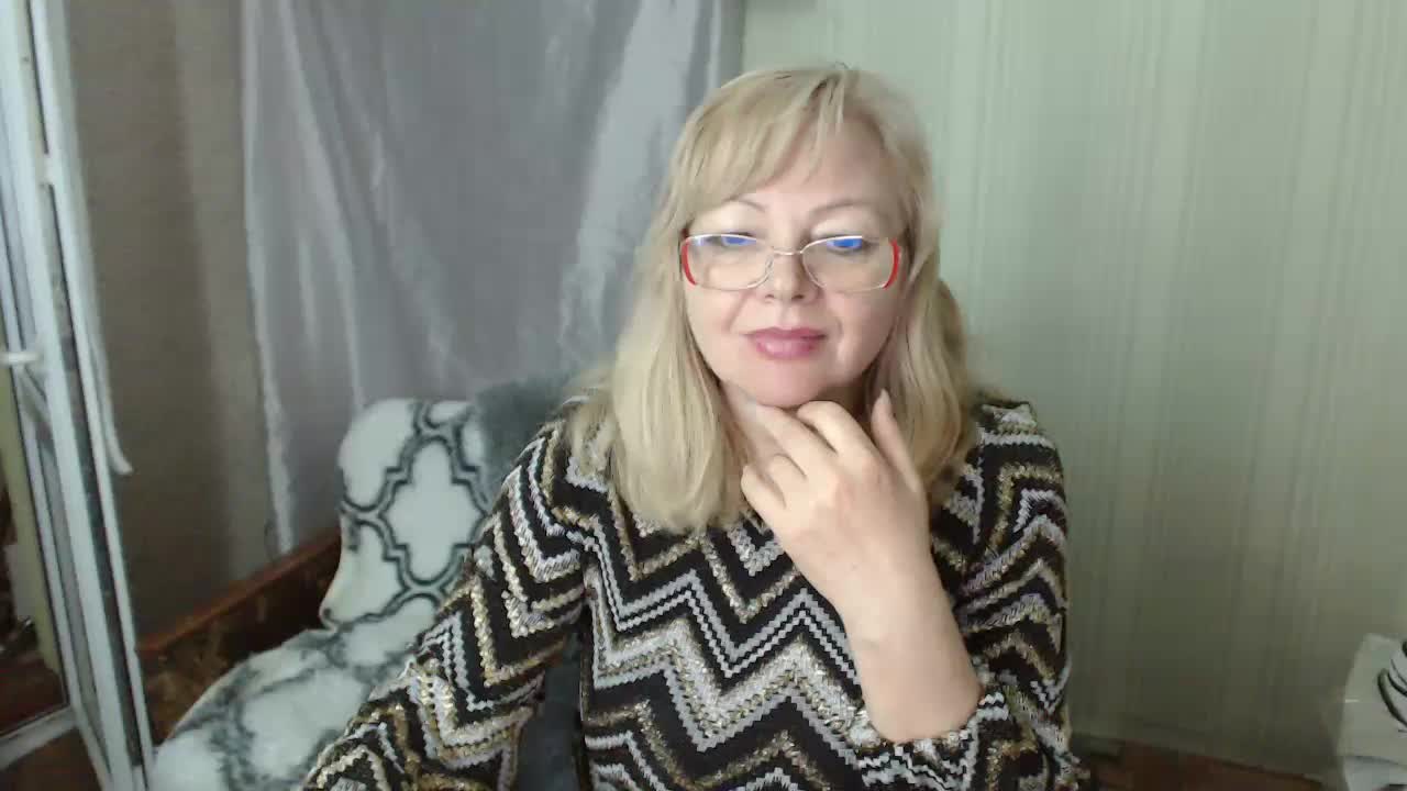EvelynLoveShy Adult Chat April 27, 2026
