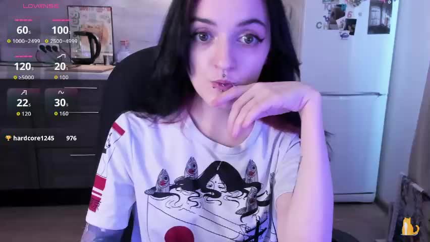 lina_tyaan Adult Chat April 28, 2026