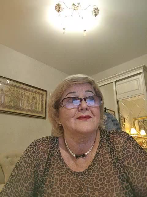 KarinkaSweet Adult Chat April 27, 2026