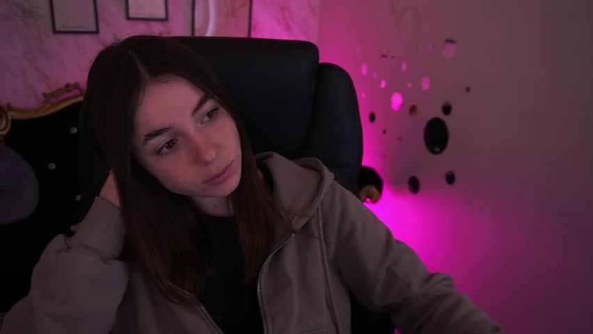 babe_dollie Adult Chat April 28, 2026