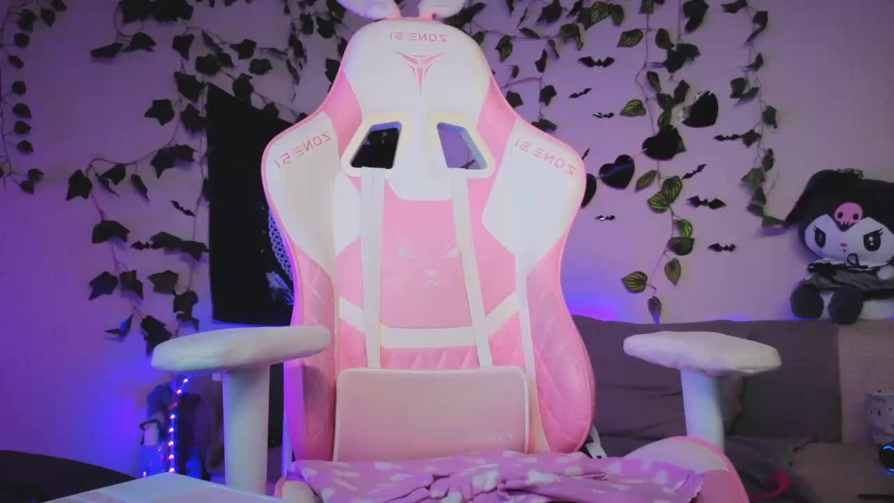 kawaiikitty Adult Chat April 27, 2026