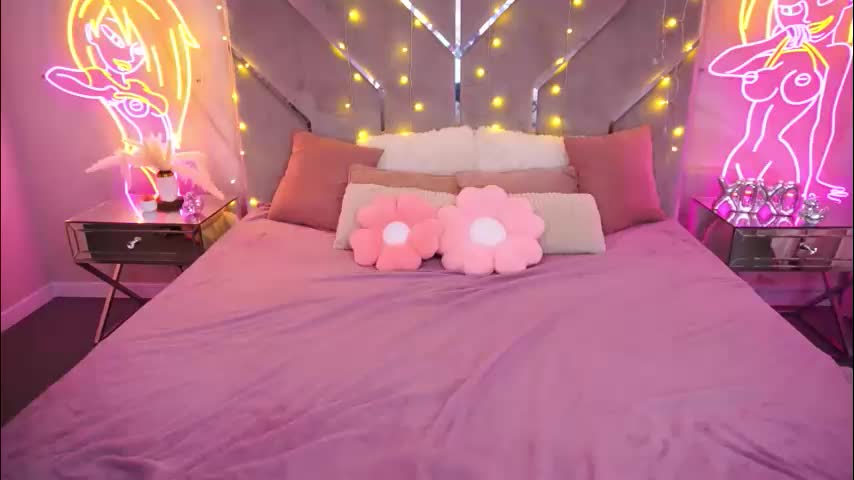 nicolnightt Adult Chat April 28, 2026