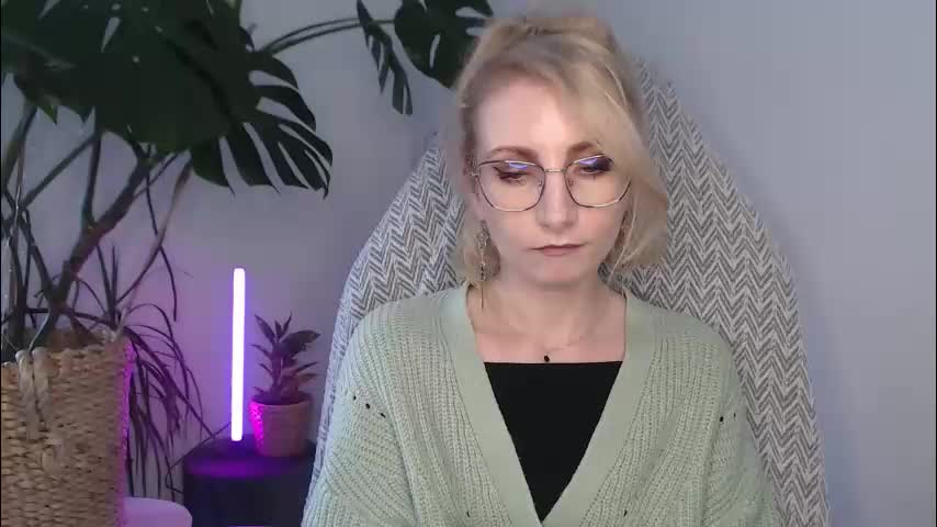 cinderellamoon Adult Chat April 28, 2026