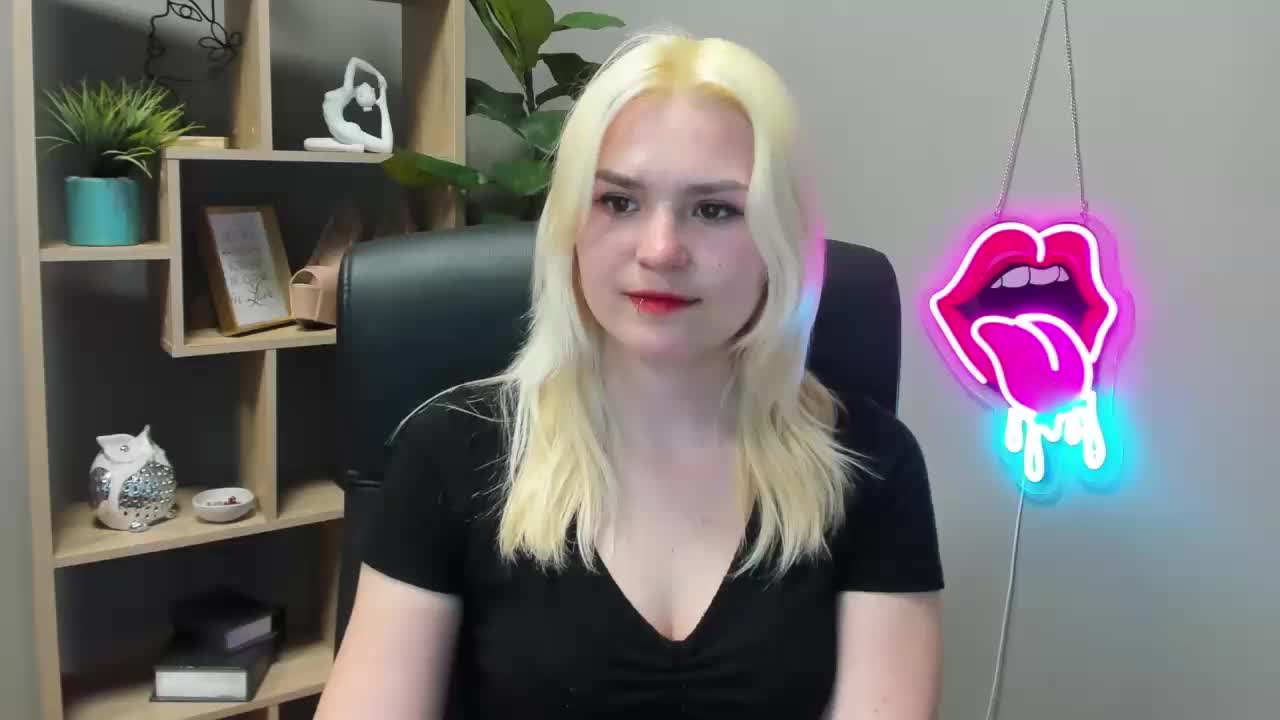 SweetLilyxo Adult Chat April 27, 2026