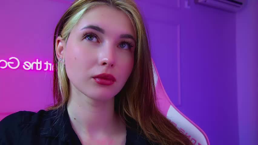 vanessacelesti Adult Chat April 27, 2026