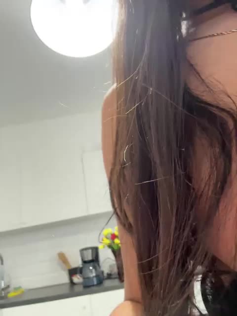 Liza_Klitorchuk Adult Chat April 27, 2026