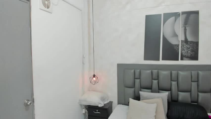 dakota_roussee Adult Chat April 28, 2026