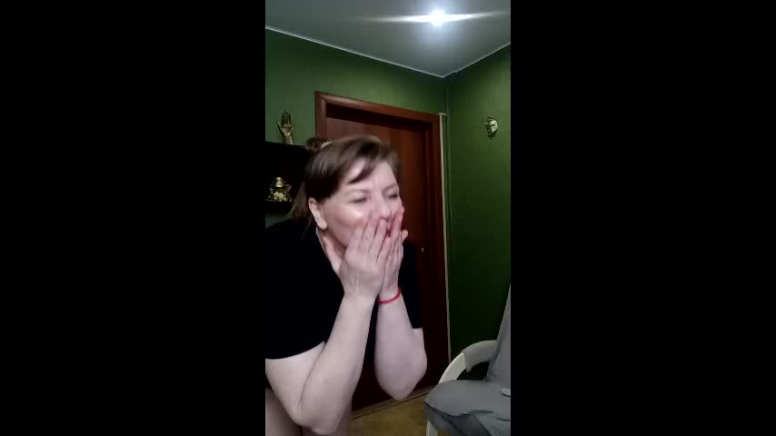 veronikawgold Adult Chat April 28, 2026