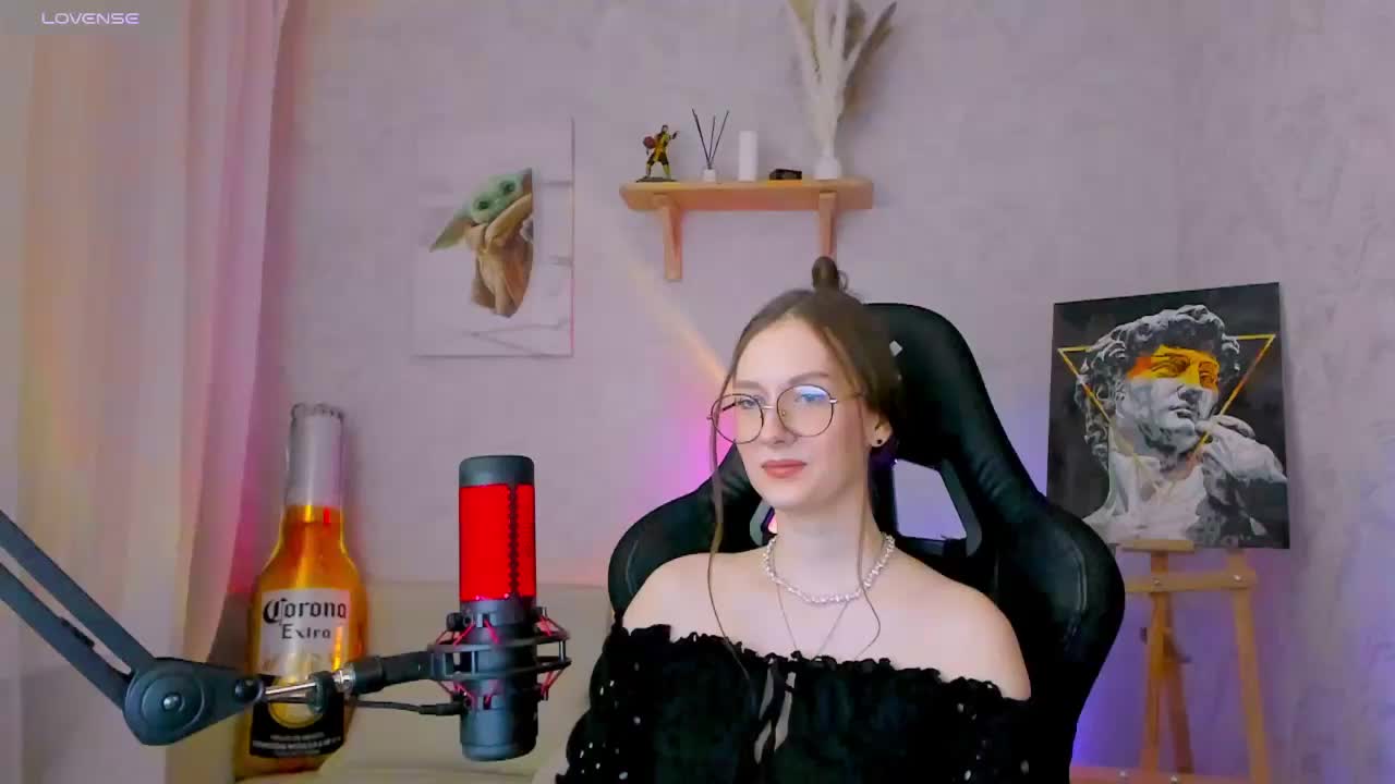 KiraRumGirl Adult Chat April 28, 2026