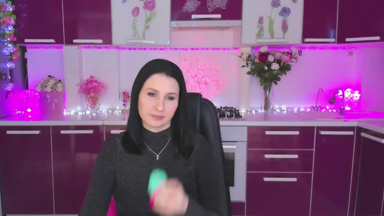 Olivija2020 Adult Chat April 28, 2026