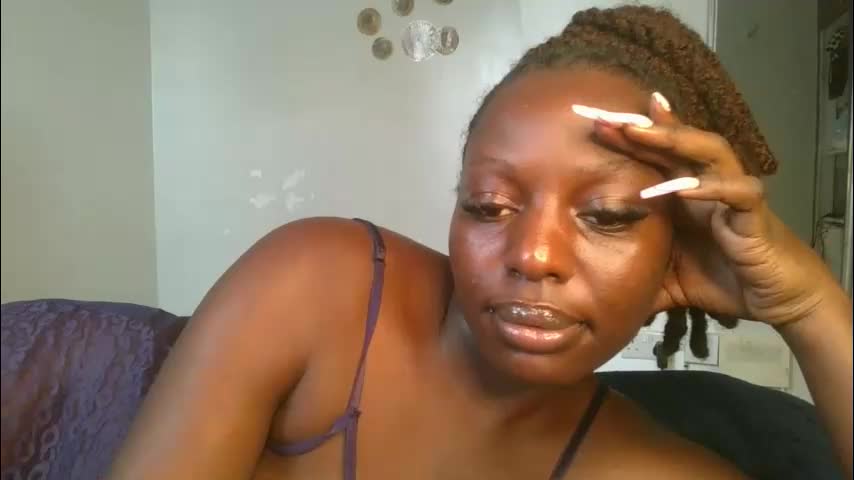 sexy_candia Adult Chat April 28, 2026