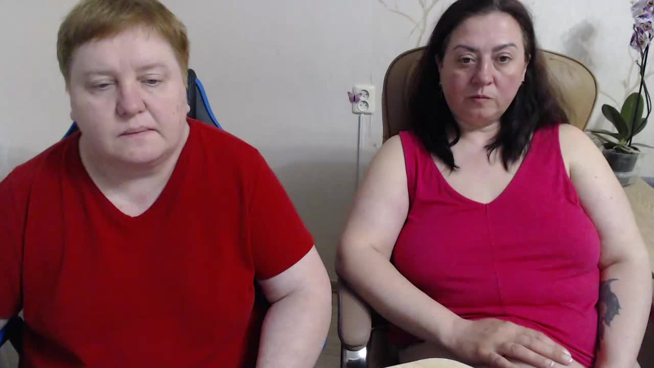 XMollyJaneEX Adult Chat April 28, 2026