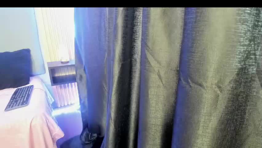 emily_tulip Adult Chat April 28, 2026