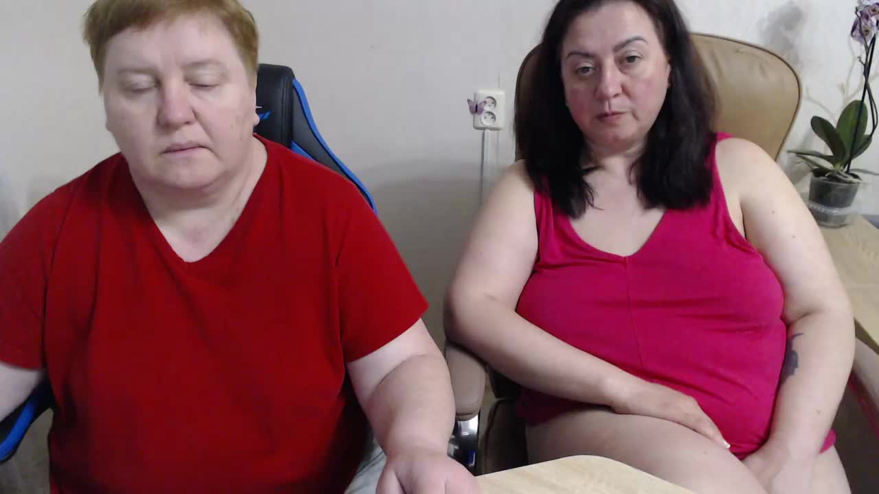 XMollyJaneEX Adult Chat April 28, 2026