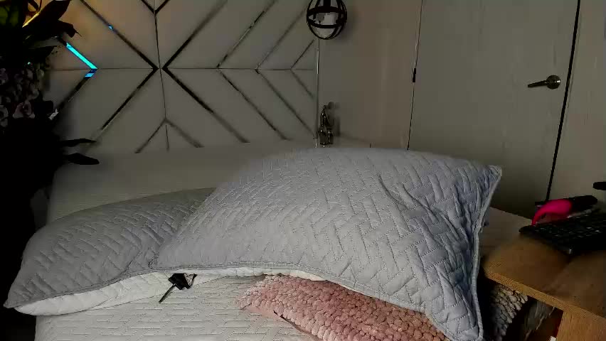 lia_blaze Adult Chat April 28, 2026
