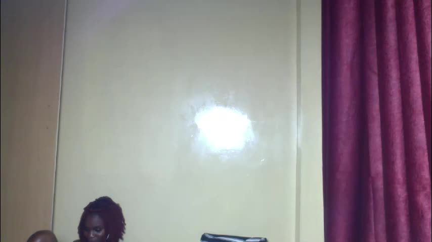 freaky_lyne Adult Chat April 28, 2026