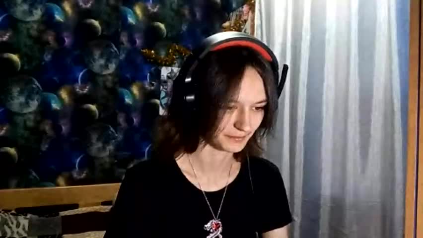 sachikowahlund Adult Chat April 28, 2026