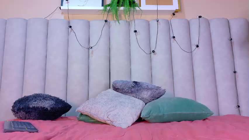 liaamoretti__ Adult Chat April 28, 2026