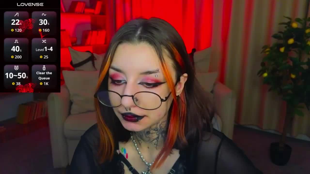 MistressMarcelline Adult Chat April 28, 2026