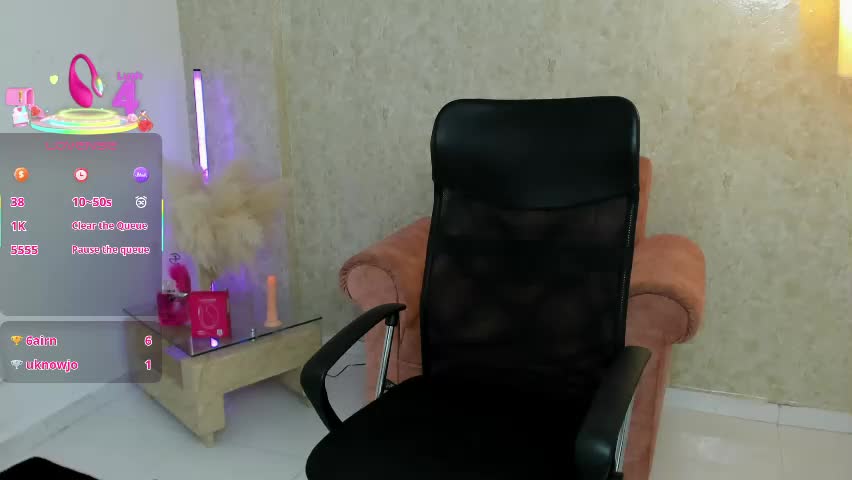 connyy_21 Adult Chat April 28, 2026