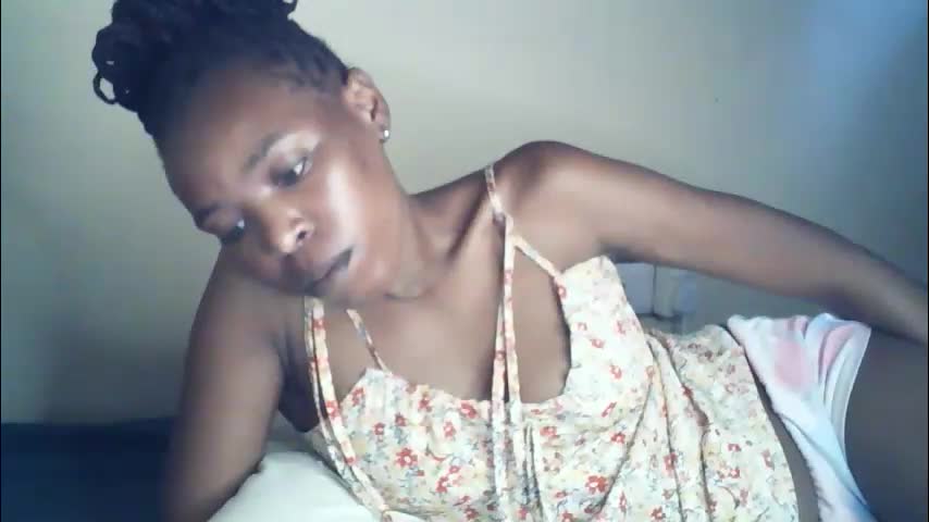 sexxy_curvy23 Adult Chat April 28, 2026