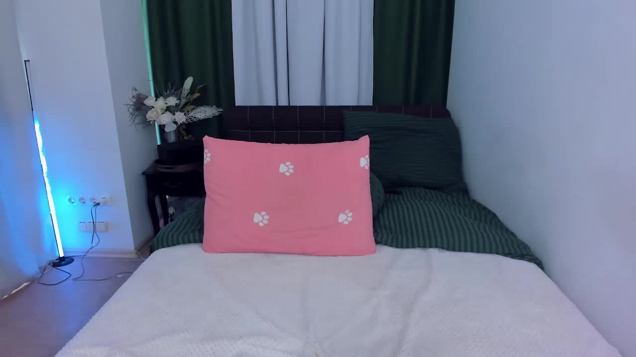 LaurenMorry Adult Chat April 28, 2026