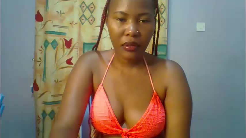 lovelyy_dreams Adult Chat April 28, 2026