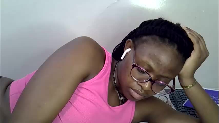 sweet_zarah Adult Chat April 28, 2026