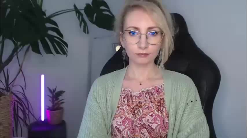 cinderellamoon Adult Chat April 28, 2026