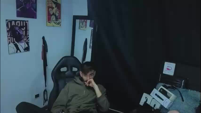 aaron_malikk Adult Chat April 28, 2026