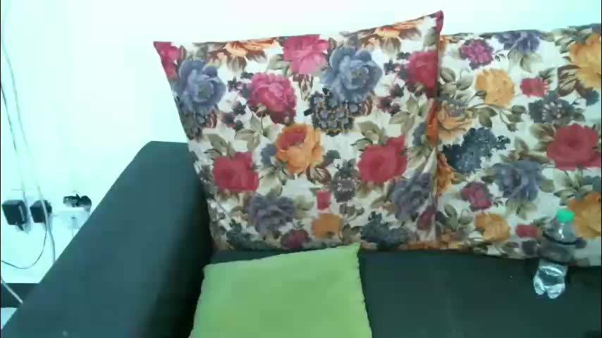 enchantedvee Adult Chat April 29, 2026