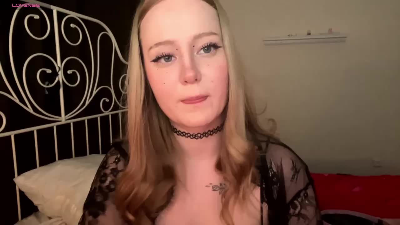 Mia_Wells Adult Chat April 29, 2026