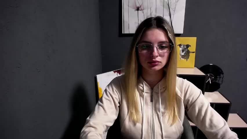 olivia_vi Adult Chat April 29, 2026