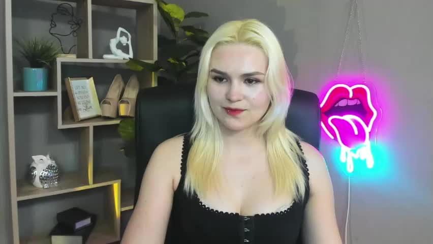 lilysweetxo Adult Chat April 29, 2026