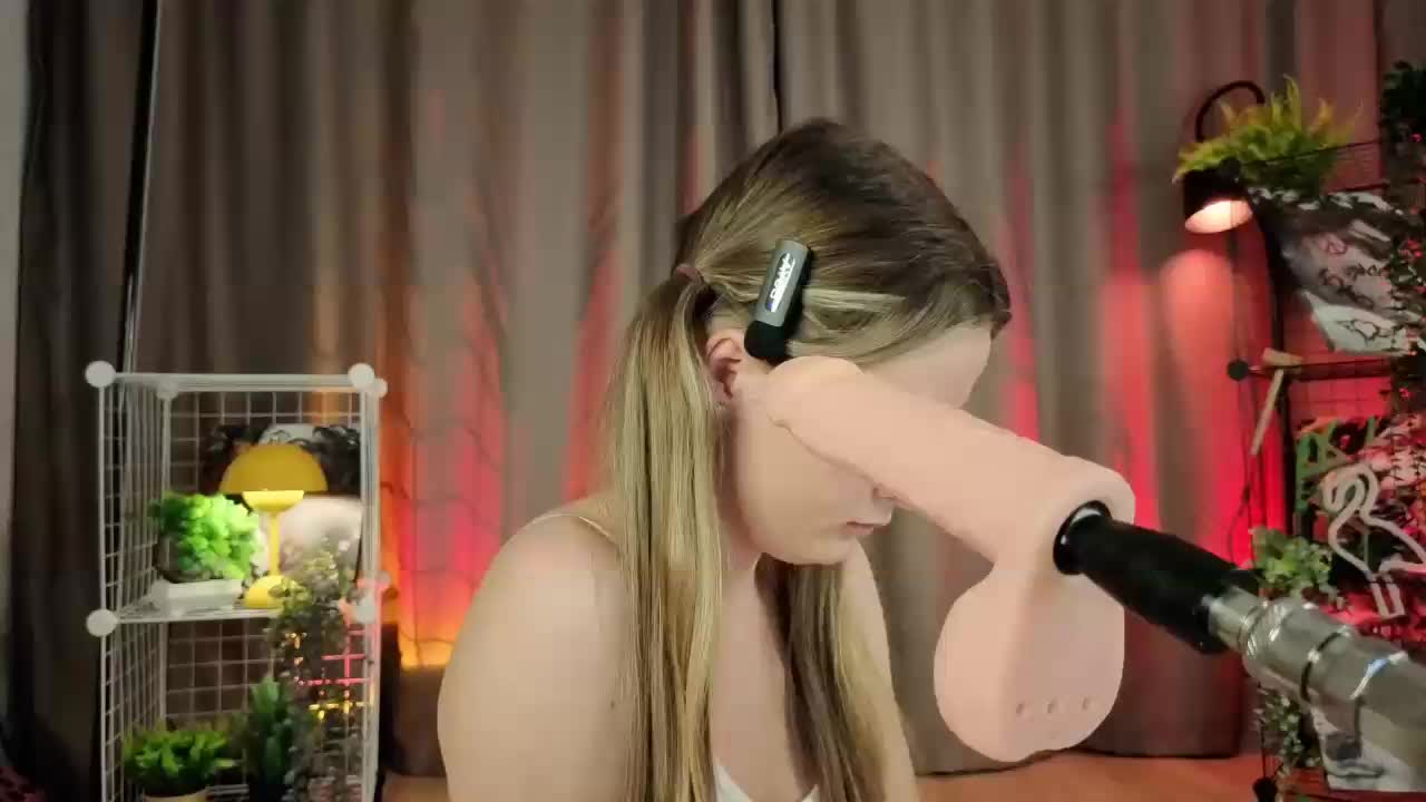 mirabelladoll1 Adult Chat April 29, 2026