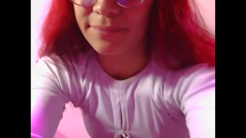 tiiny_emiily Adult Chat April 29, 2026
