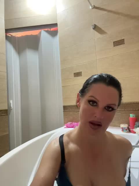 RoyalBreasts Adult Chat April 29, 2026