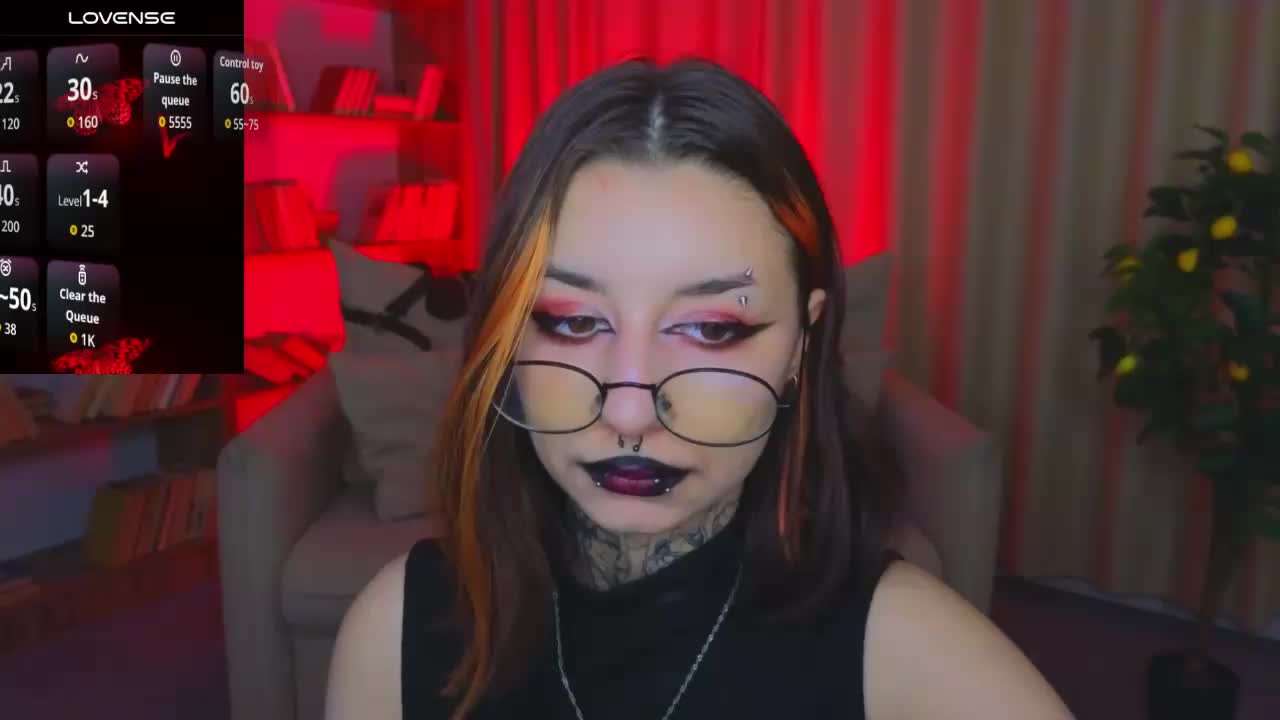 MistressMarcelline Adult Chat April 29, 2026