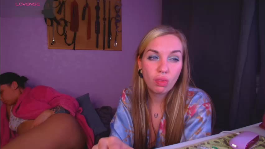 carrie_moonshine Adult Chat April 30, 2026