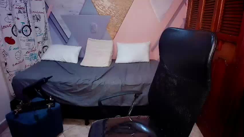 raylin_escobar Adult Chat April 30, 2026