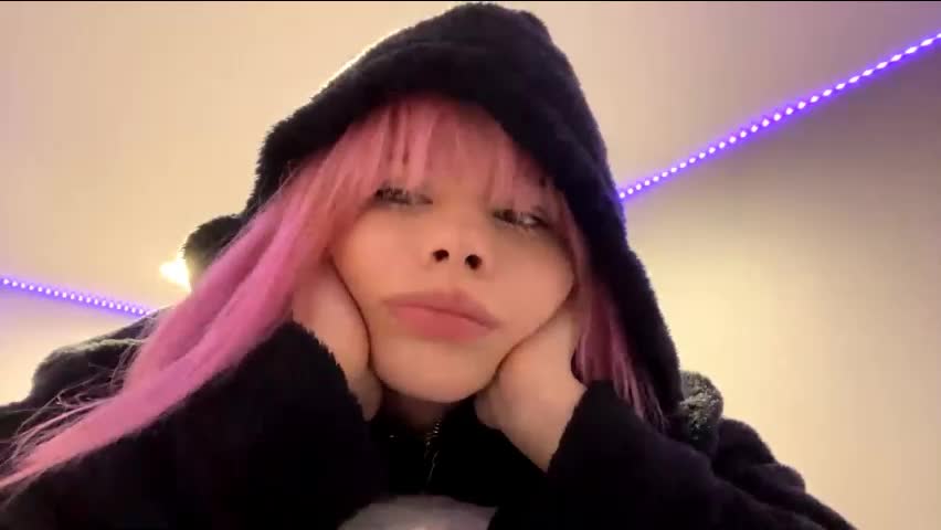 pinkiegiantonio Adult Chat April 30, 2026