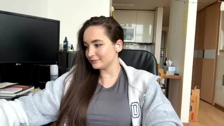 emilyprise Adult Chat April 29, 2026
