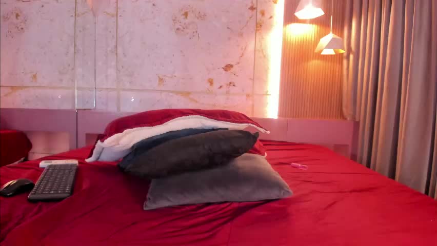 krystalswift_ Adult Chat April 29, 2026