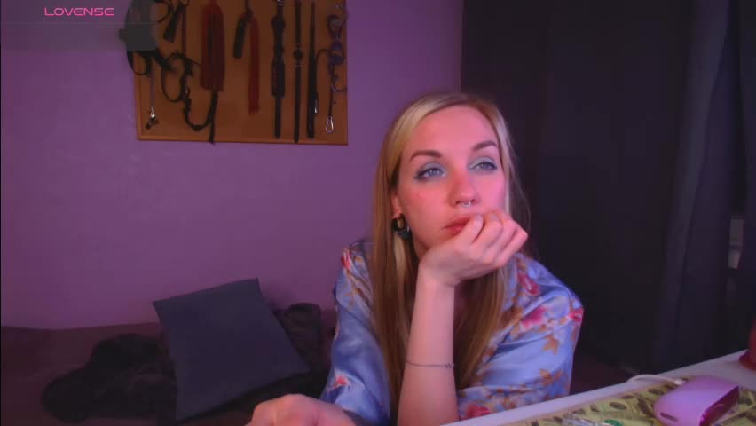 carrie_moonshine Adult Chat April 30, 2026
