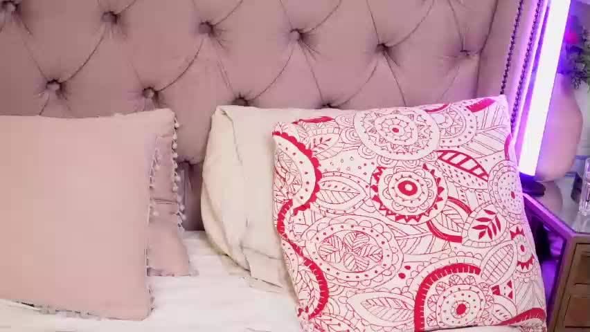 jenniferlovvex Adult Chat April 29, 2026