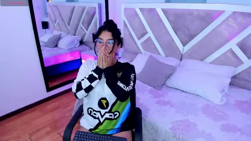 mia_velez1 Adult Chat April 29, 2026