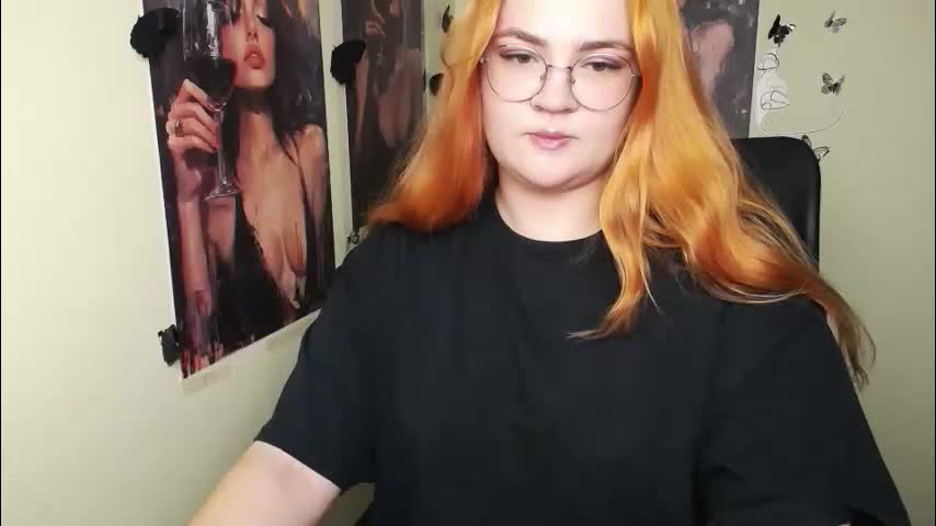 redhotqueen1 Adult Chat April 30, 2026