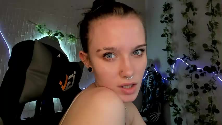 elastikiss Adult Chat April 30, 2026