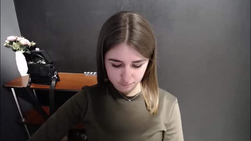 moon_sirennn Adult Chat April 29, 2026