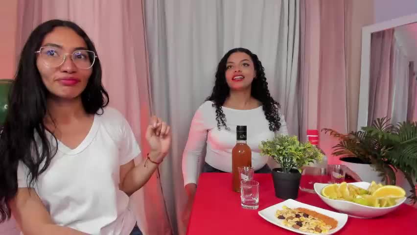 scarlett__2 Adult Chat April 30, 2026